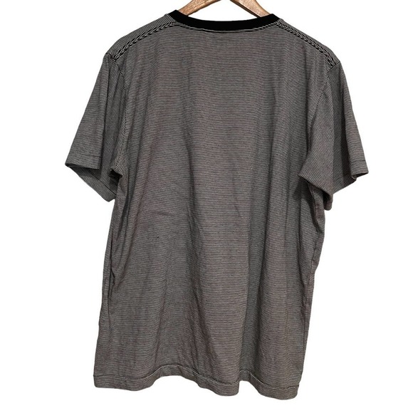 Disney Mickey Mouse Uniqlo Black & White Pin Stripe Short Sleeve Shirt Sz L - Picture 2 of 9